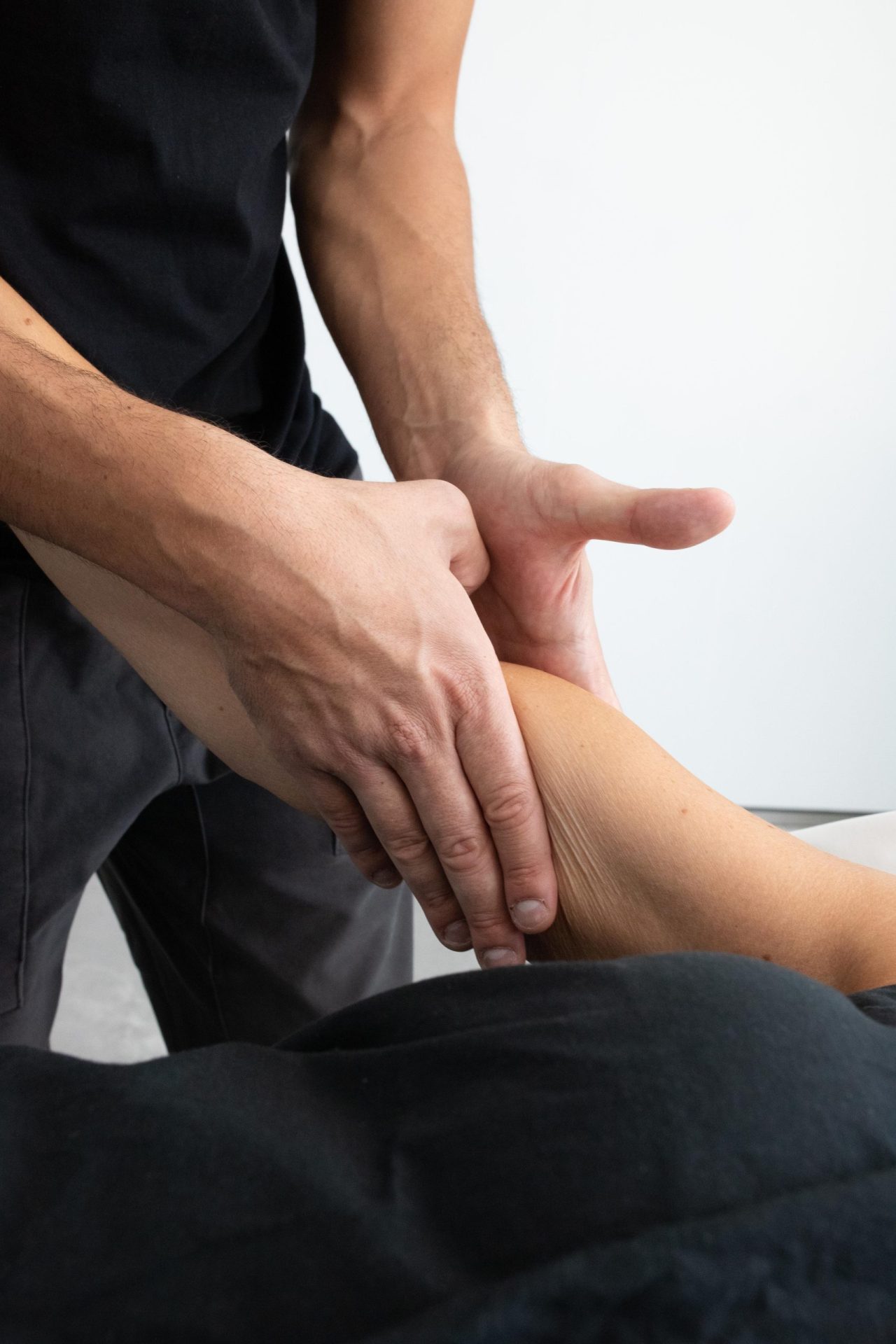 Unveiling the Healing Power of Manual Lymphatic Drainage in Physiotherapy