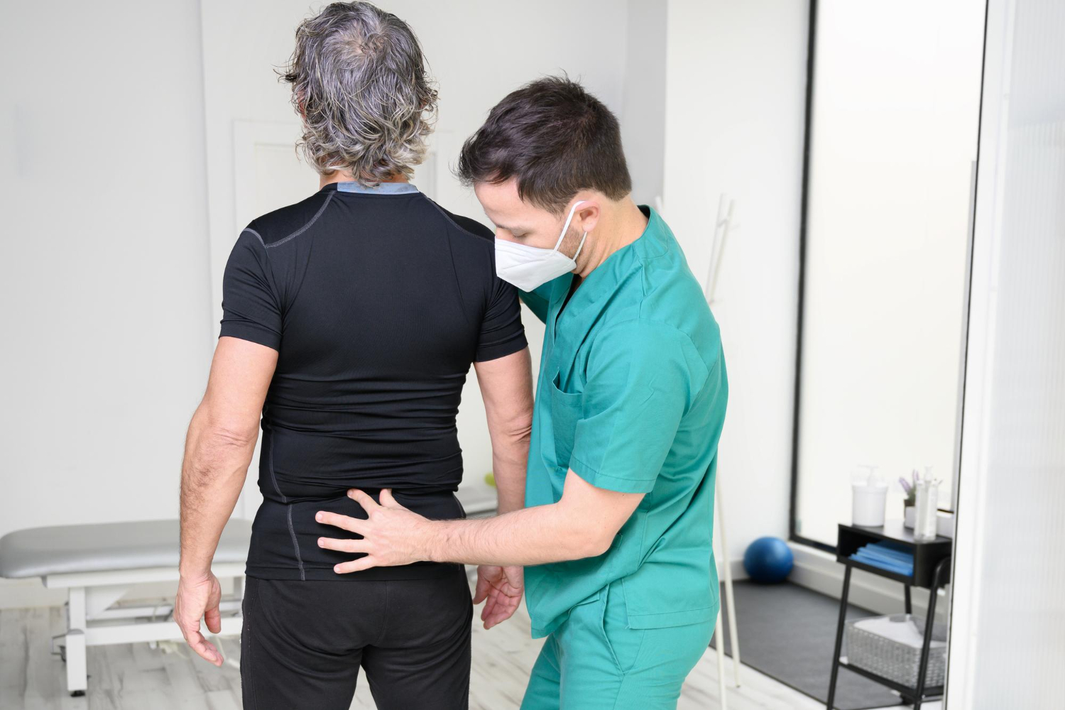 Quick Guide to Lower Back Pain and How Physiotherapy Can Help