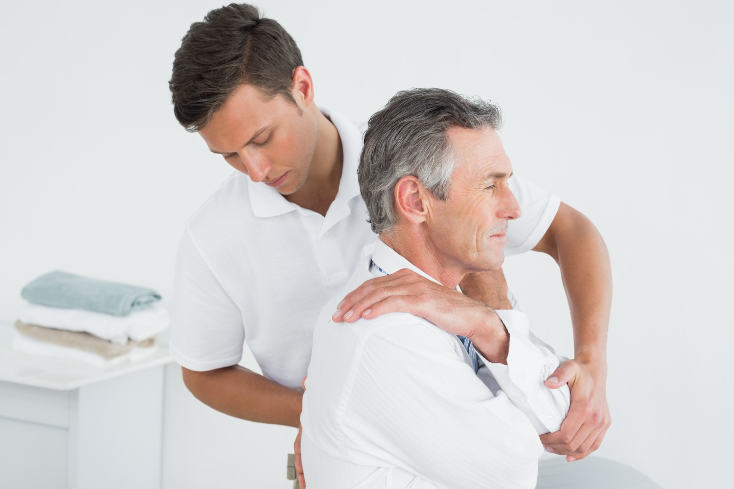 Shoulder Pain Relief Effective Strategies and Therapies - Physio Dubai